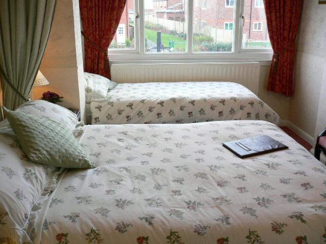 Moonraker House Hotel Stratford-upon-Avon Bilik gambar