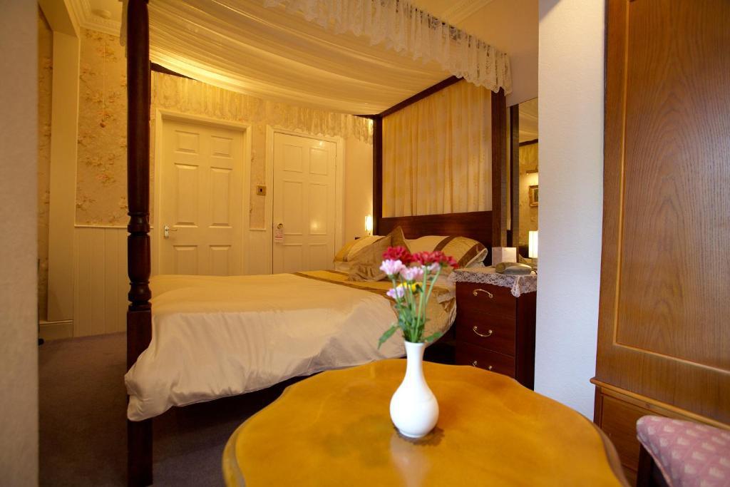 Moonraker House Hotel Stratford-upon-Avon Bilik gambar