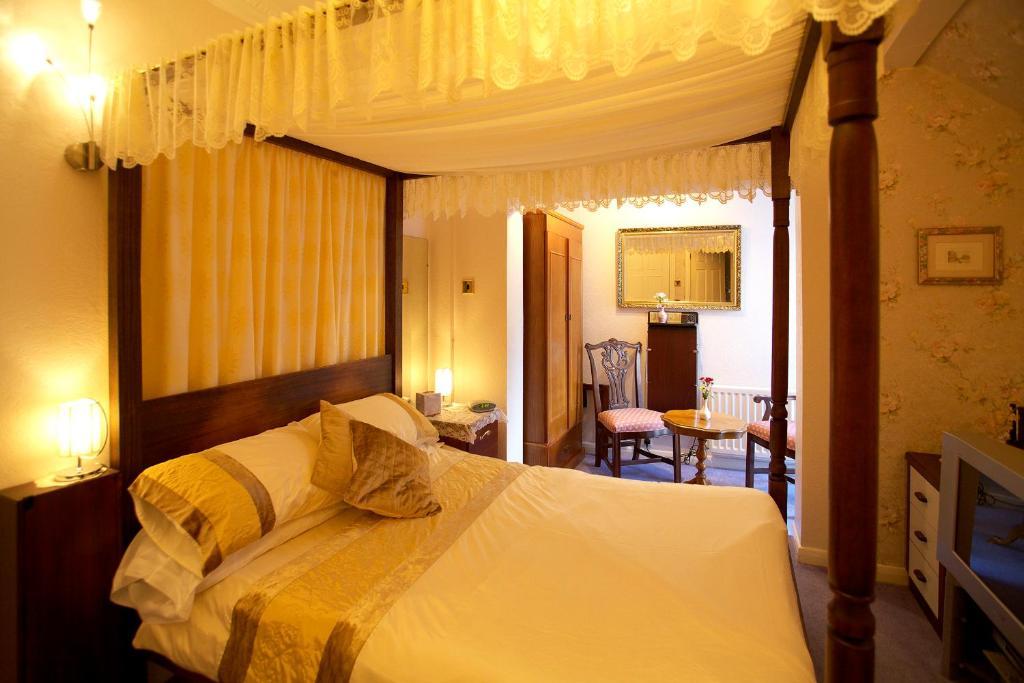 Moonraker House Hotel Stratford-upon-Avon Bilik gambar